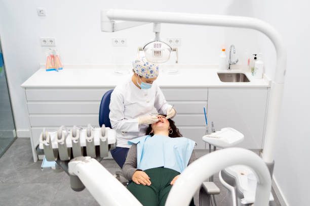 Best Emergency Dental Care  in Plandome, NY